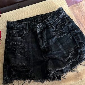 AE black wash jean shorts - size 2